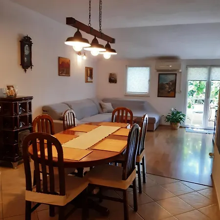 Ancora Apartment *